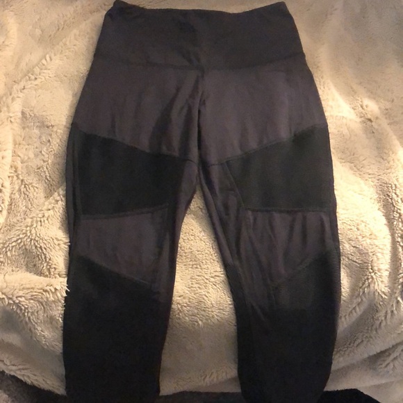 🔹4 for $30 Small Reebok Black Workout Leggings - Picture 3 of 7